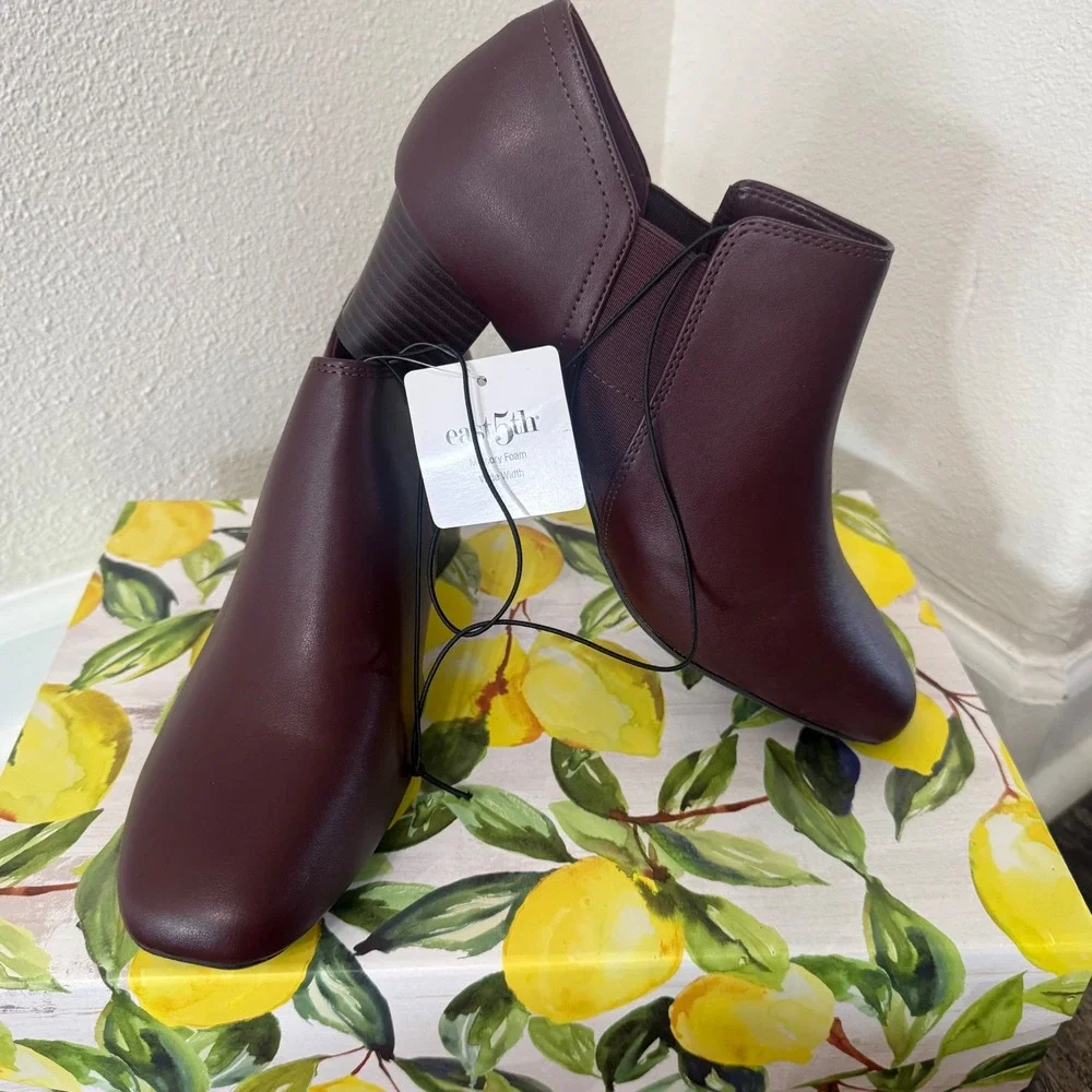 East 5th Burgundy Classic Modest Ankle Fall Boots Professional Block Heel 9.5W